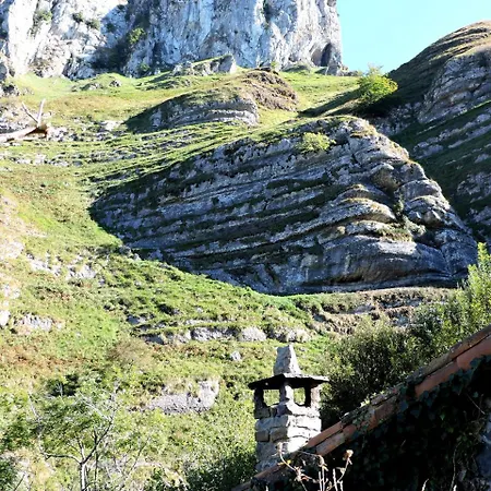 La Hirriria. * San Roque de Ríomiera