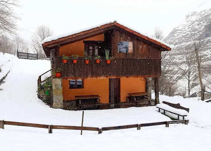Chalet La Hirriria. San Roque de Riomiera